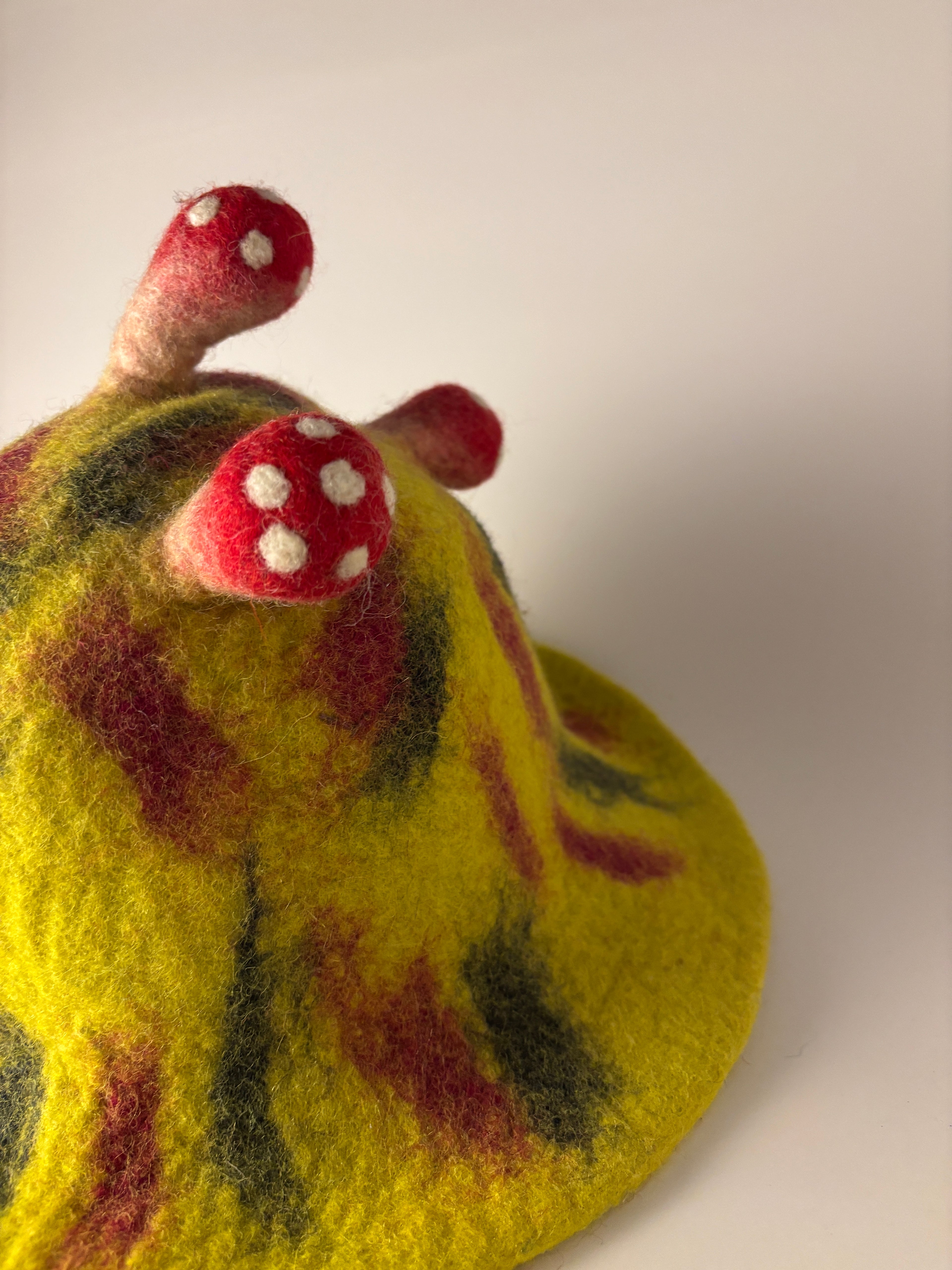 Happy Toadstool - Lemon